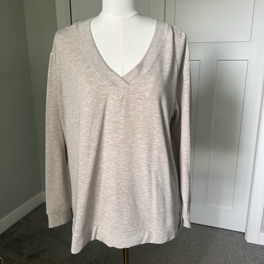 *NWT* ORVIS Classic Supersoft V-Neck Sweatshirt -â MEDIUM - Heathered Oatmeal
